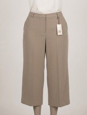 NWT Sag Harbor Stretch Taupe Crop Pants - Size 16